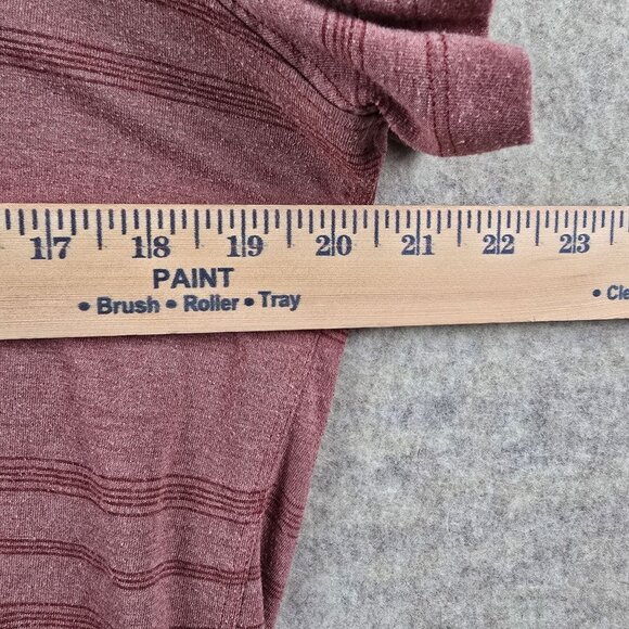 L.L. Bean Womens XL Red Striped Short Sleeve V-Neck Shirt Polyester Rayon Blend - Picture 5 of 5